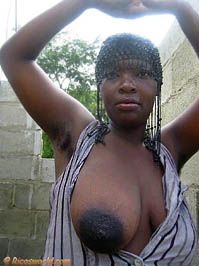 Nestali showing her hairy armpits and black nipples – Rico's World